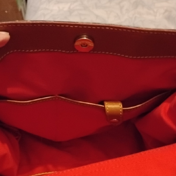 VTG Dooney & Bourke Camel & Brown Vacchetta Leather Monogram Handbag Crossbody - Picture 10 of 15